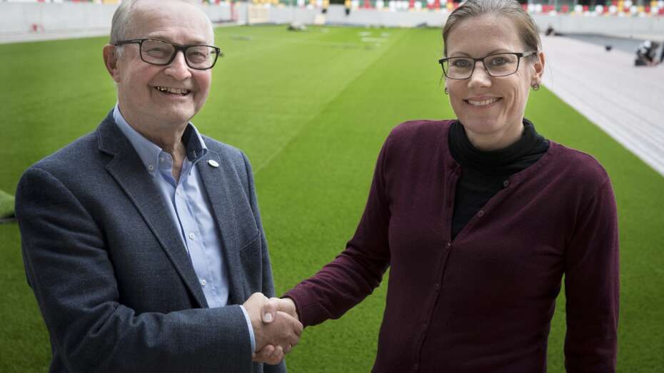 Silicon Ud over flaskehals Nyt fodbold-ægteskab: SIF siger ja til AC Silkeborg | Midtjyllands Avis