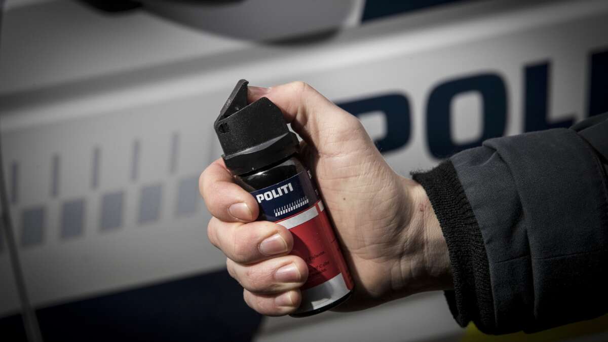 Politiet nødsaget til bruge peberspray 25-årig Midtjyllands Avis