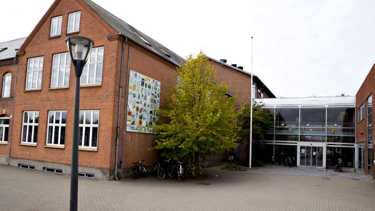 Skoletoiletter får nedad | Midtjyllands