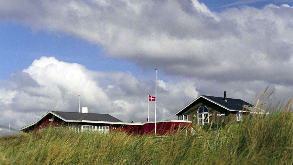 lov kan give lov til at købe danske sommerhuse | Avis