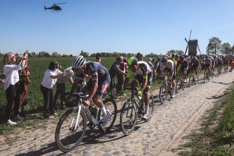 eksekverbar Mobilisere pålægge Vildt: Norsgaard fik cykel i Paris Roubaix han ikke måtte køre på |  Midtjyllands Avis
